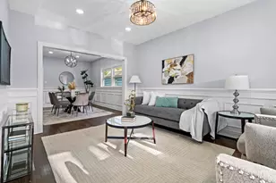 10151 S Ave M, Chicago, IL 60617 - Photo 3