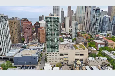 111 W Maple Street #1807, Chicago, IL 60610 - Photo 31