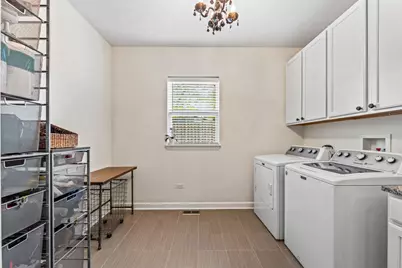 1251 W Thomas Road, Wheaton, IL 60187 - Photo 27