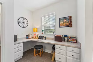 1251 W Thomas Rd, Wheaton, IL 60187 - Photo 25