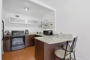 21 W Goethe St, Chicago, IL 60610 - Photo 9