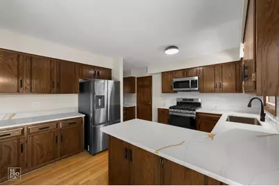 1749 E Bailey Road, Naperville, IL 60565 - Photo 9