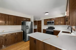 1749 E Bailey Rd, Naperville, IL 60565 - Photo 9