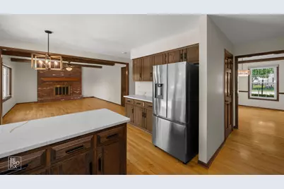 1749 E Bailey Road, Naperville, IL 60565 - Photo 7