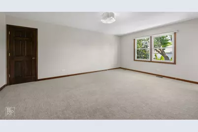 1749 E Bailey Road, Naperville, IL 60565 - Photo 15