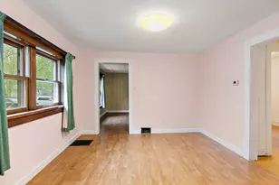 148 Holly St, Dekalb, IL 60115 - Photo 9