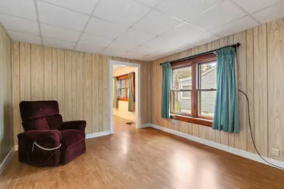 148 Holly Street, Dekalb, IL 60115 - Photo 5