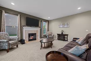 3463 Ayres Dr, Aurora, IL 60506 - Photo 11
