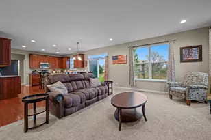 3463 Ayres Dr, Aurora, IL 60506 - Photo 9