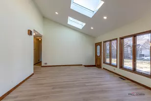 2450 Chas Dr, Rolling Meadows, IL 60008 - Photo 3