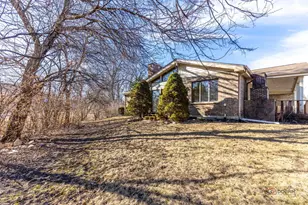 2450 Chas Dr, Rolling Meadows, IL 60008 - Photo 29