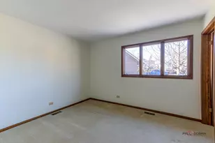 2450 Chas Dr, Rolling Meadows, IL 60008 - Photo 21