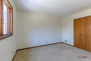2450 Chas Dr, Rolling Meadows, IL 60008 - Photo 23
