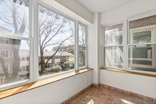7654 N Greenview Ave, Chicago, IL 60626 - Photo 5