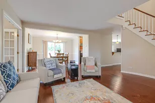 117 Annapolis Dr, Vernon Hills, IL 60061 - Photo 9