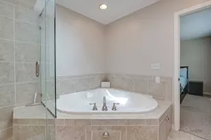 117 Annapolis Dr, Vernon Hills, IL 60061 - Photo 29