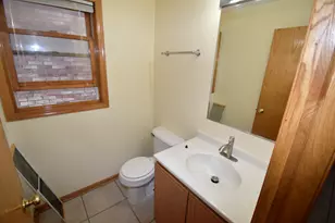 2729 W 37th Pl, Chicago, IL 60632 - Photo 11