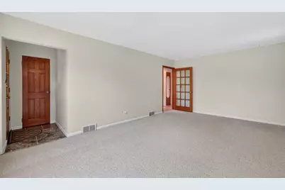 9134 Chestnut Avenue, Franklin Park, IL 60131 - Photo 5