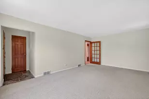 9134 Chestnut Ave, Franklin Park, IL 60131 - Photo 5
