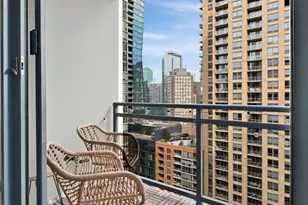 201 N Westshore Dr, Chicago, IL 60601 - Photo 21