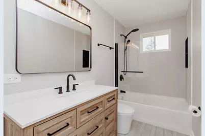 248 Spruce Avenue, Bensenville, IL 60106 - Photo 9