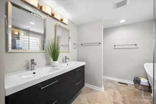 2937 N 74th Ct, Elmwood Park, IL 60707 - Photo 23