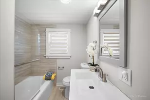 2937 N 74th Ct, Elmwood Park, IL 60707 - Photo 27