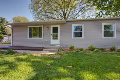 1404 Briarwood Drive, Champaign, IL 61821 - Photo 3
