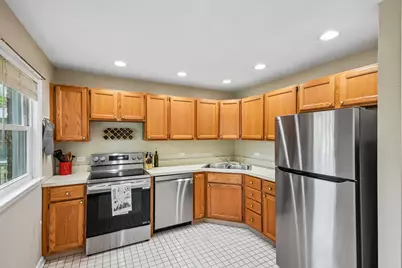 836 Lyford Lane, Wheaton, IL 60189 - Photo 9