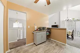 2861 Shelly Ln, Aurora, IL 60504 - Photo 11