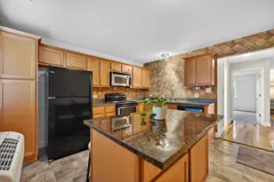 2219 Nichols Rd, Arlington Heights, IL 60004 - Photo 15