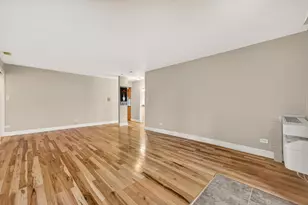 2219 Nichols Rd, Arlington Heights, IL 60004 - Photo 7