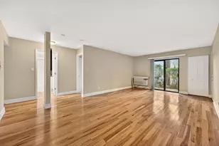 2219 Nichols Rd, Arlington Heights, IL 60004 - Photo 9