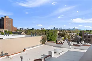 1426 W Irving Park Rd, Chicago, IL 60613 - Photo 21