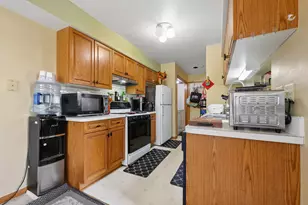 14762 Kenton Ave, Midlothian, IL 60445 - Photo 7