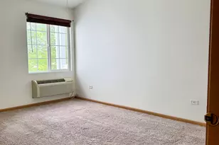 1580 McClure Rd, Aurora, IL 60505 - Photo 9