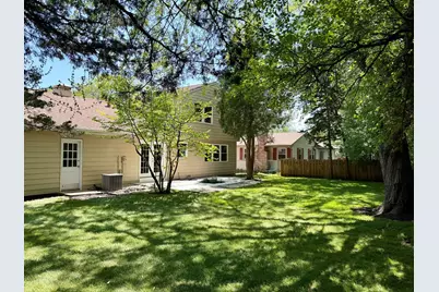 711 Woodhollow Lane, Buffalo Grove, IL 60089 - Photo 15