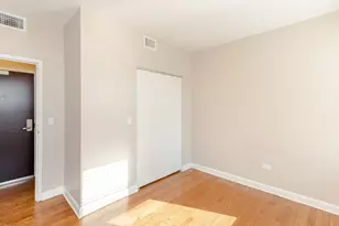 6857 S Ridgeland Ave, Chicago, IL 60649 - Photo 9