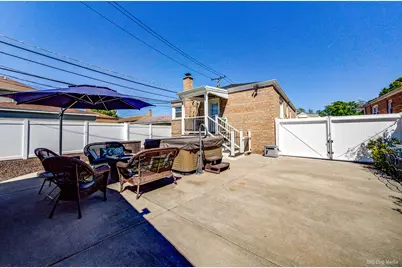 10546 S Drake Avenue, Chicago, IL 60655 - Photo 23