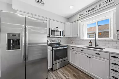 10546 S Drake Avenue, Chicago, IL 60655 - Photo 13