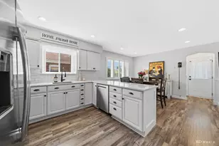 10546 S Drake Ave, Chicago, IL 60655 - Photo 11