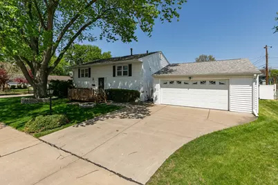 5003 45th Avenue Court, Moline, IL 61265 - Photo 33