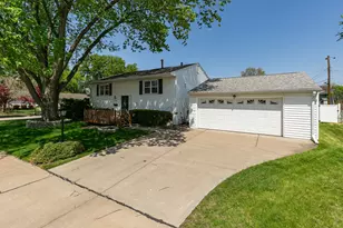 5003 45th Ave Ct, Moline, IL 61265 - Photo 33