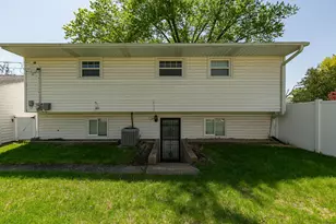 5003 45th Ave Ct, Moline, IL 61265 - Photo 29