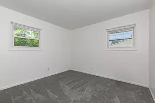 5003 45th Ave Ct, Moline, IL 61265 - Photo 11