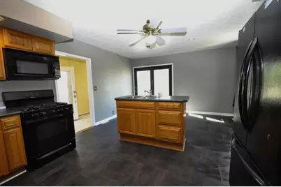 508 E Bronson Street, Streator, IL 61364 - Photo 5