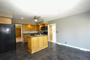 508 E Bronson St, Streator, IL 61364 - Photo 7