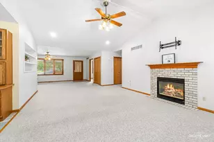 2019 Pauline Pl, Plano, IL 60545 - Photo 3