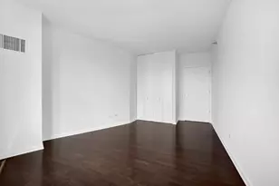 501 N Clinton St, Chicago, IL 60654 - Photo 29