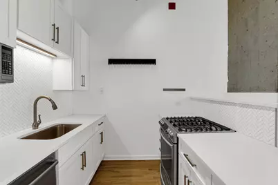 1645 W Ogden Avenue #429, Chicago, IL 60612 - Photo 13